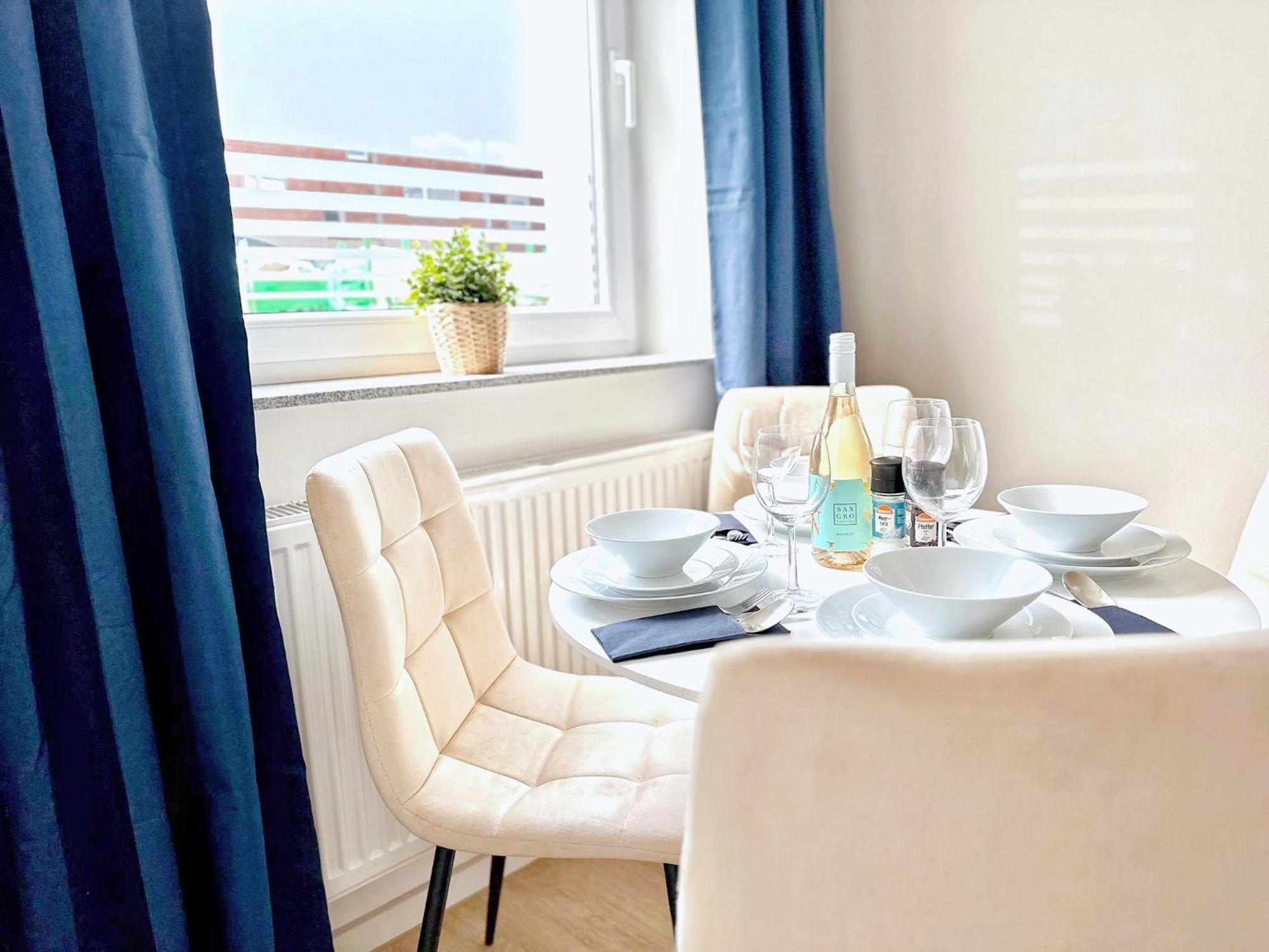 Stylisches 2-Zimmer Ambient Apartment In Alsternaehe Mit Kingsize-Bett & Schlafsofa Hamburg Exterior photo